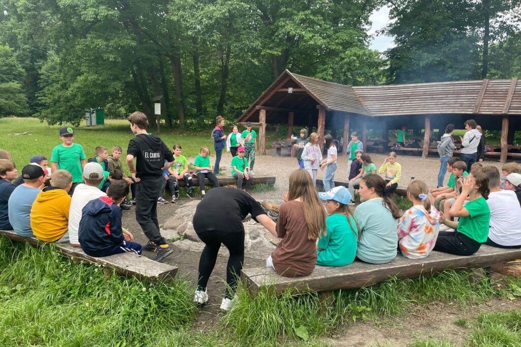 Wycieczki szkolne Kampinos
Ognisko polana opaleń