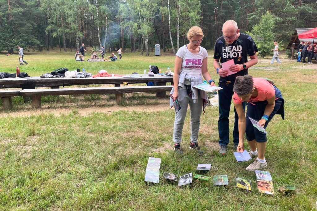 Gra terenowa w Kampinosie – integracja zespołu w naturze